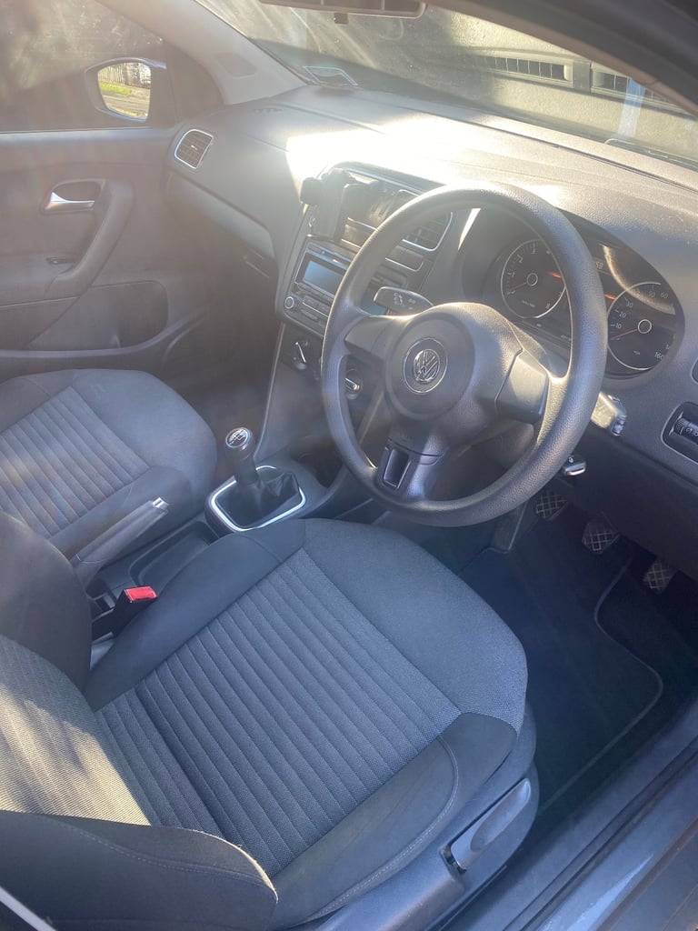 Volkswagen, POLO, Hatchback, 2012, Manual, 1390 (cc), 5 doors