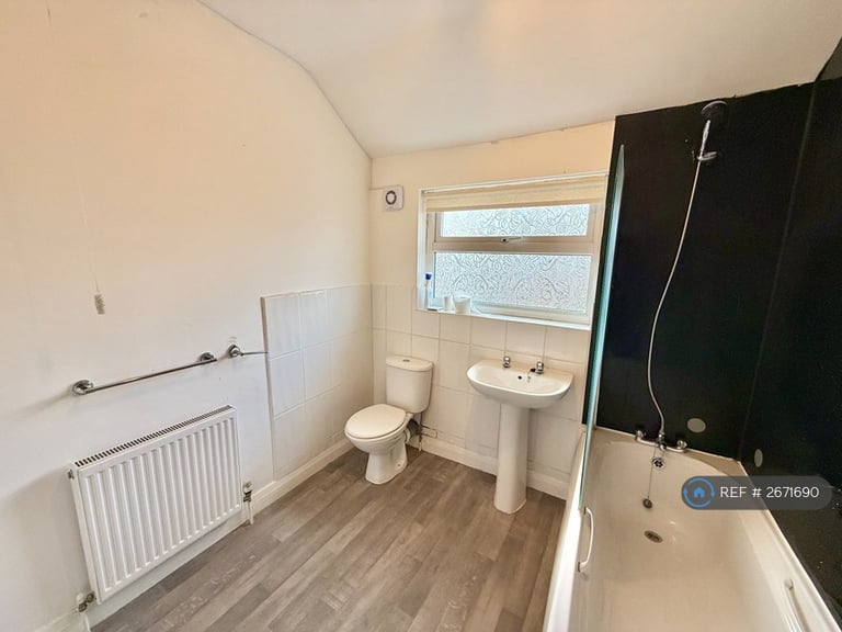 2 bedroom house in Balfour Road, Bentley, Doncaster, DN5 (2 bed) (#2671690)