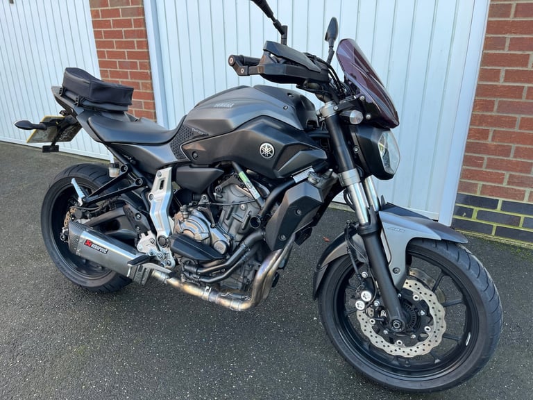 YAMAHA MT 07  ABS MODEL. MANY EXTRAS MOT APRIL 2026