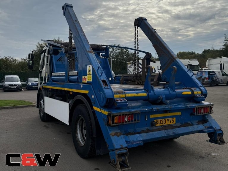 2020 (20) FL 250 18T 4x2 Skip Loader - 163,000Kms