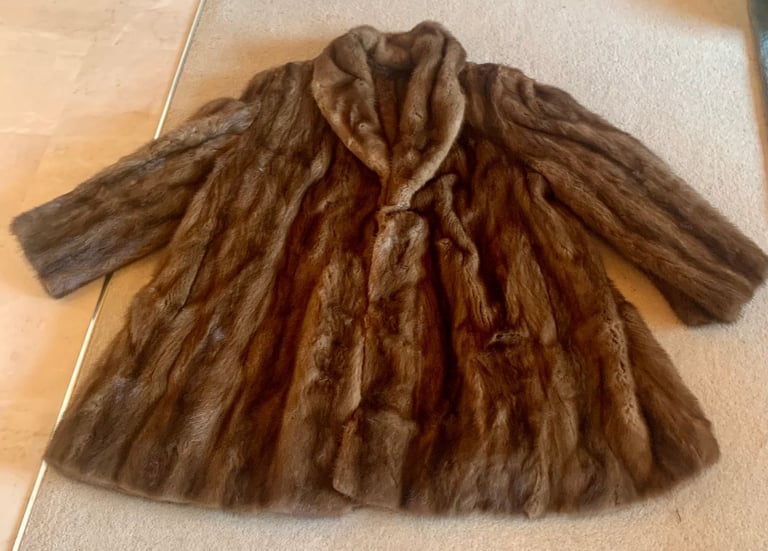 image for Vintage Fur Coat - Mink