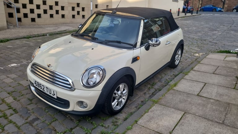 2012 MINI CONVERTIBLE Low mileage 86k 1 YEAR MOT £2995