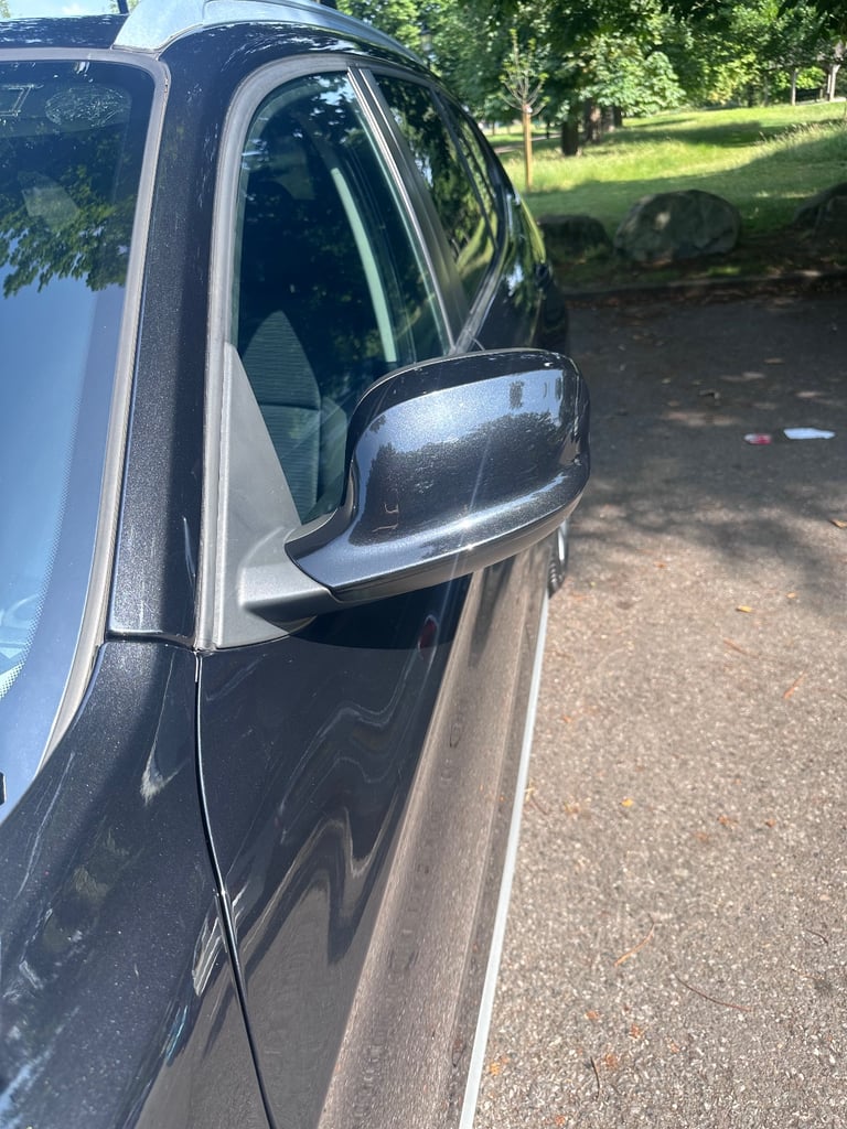 BMW, 2012, 1990 (cc)