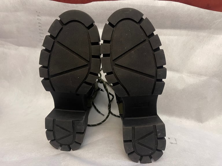 River Island boots size 6