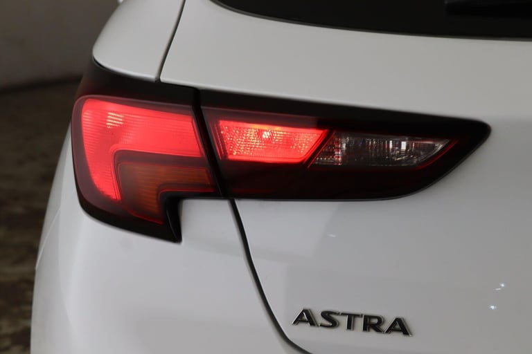 2020 Vauxhall Astra 1.2 Turbo SRi Euro 6 (s/s) 5dr HATCHBACK Petrol Manual