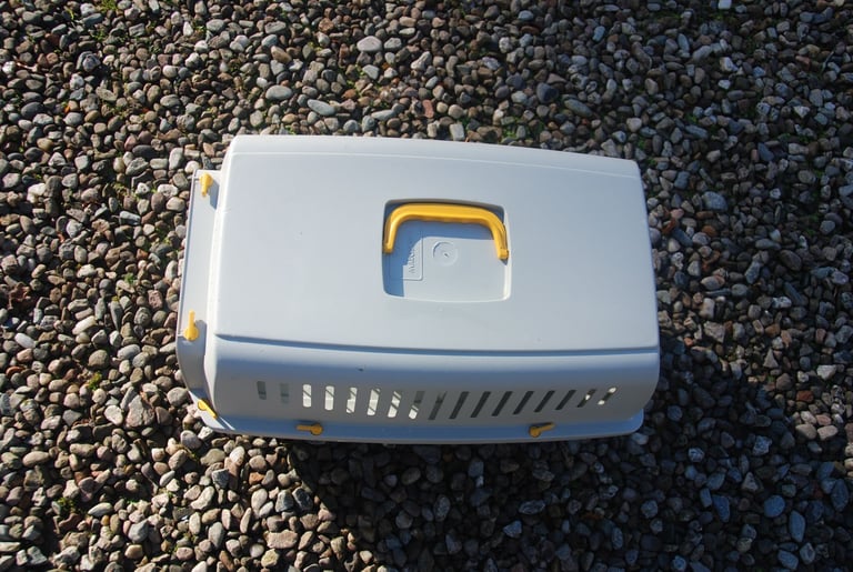 image for Pet carrier for cat or small dog