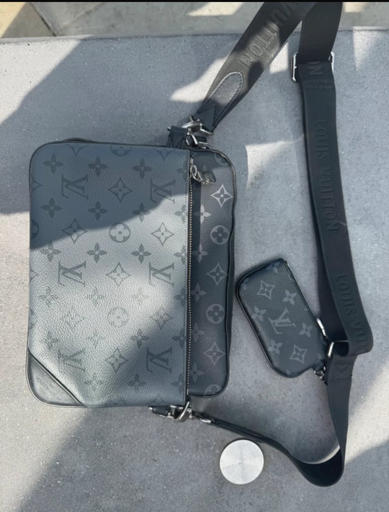 image for P Messenger Bag Excellent condition 