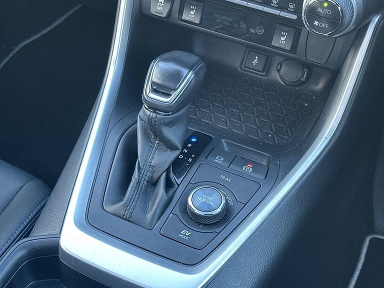 2020 Toyota RAV4 2.5 VVT-h Dynamic CVT 4WD Euro 6 (s/s) 5dr ESTATE Petrol/Electric Hybrid Automatic