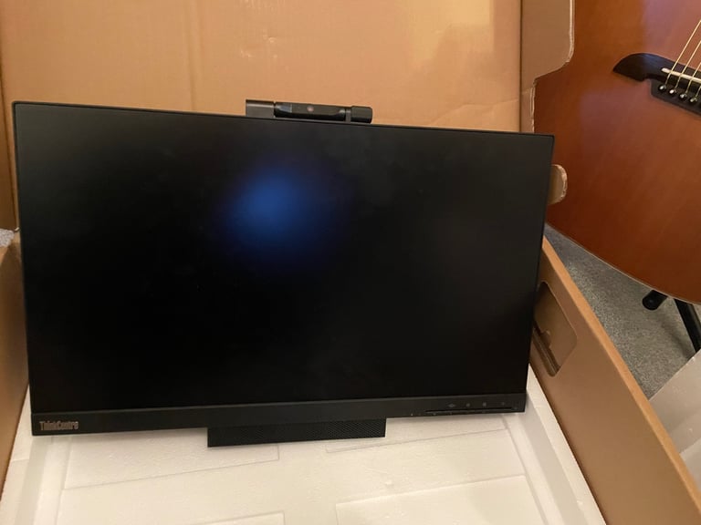 image for Lenovo tio22 gen 4 21.5 inch monitor