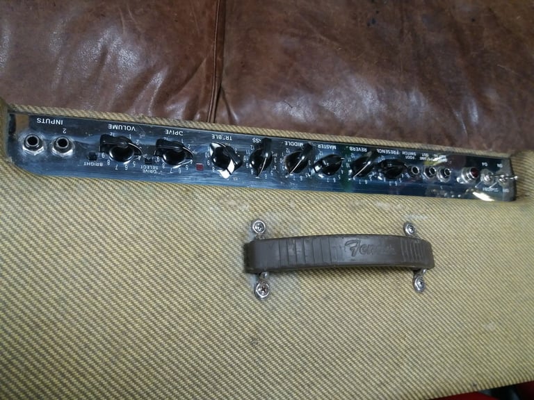 Fender Blues DeVille 212  2 ch 60w valve combo + Flightcase- Bargain !