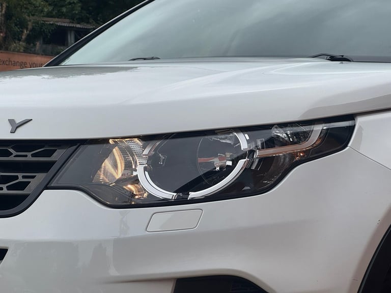 2017 Land Rover Discovery Sport 2.0 TD4 SE Tech 4WD Euro 6 (s/s) 5dr ESTATE Diesel Manual