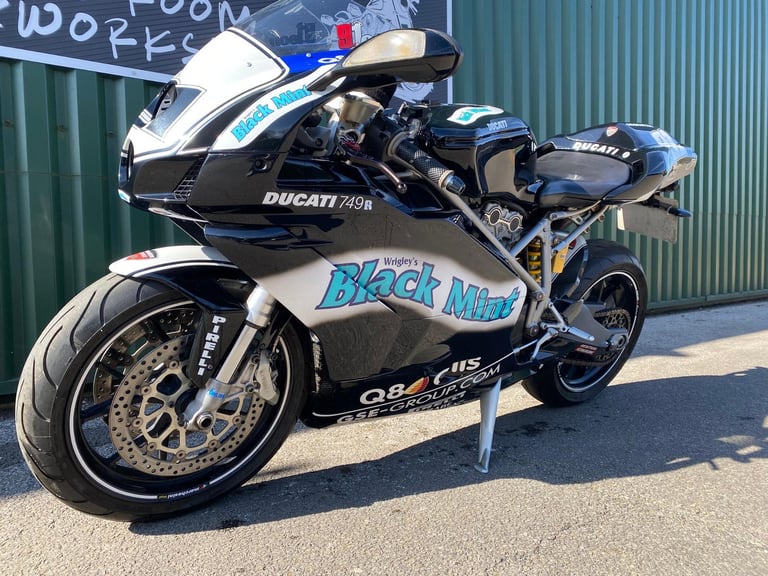 Ducati 749 Dark GSE Airwaves 2004 Black 749R Evocation 23k Belts Changed 