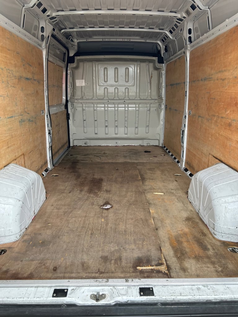 2022 Peugeot Boxer 2.2 BlueHDi H2 Professional Van 140ps PANEL VAN Diesel Manual