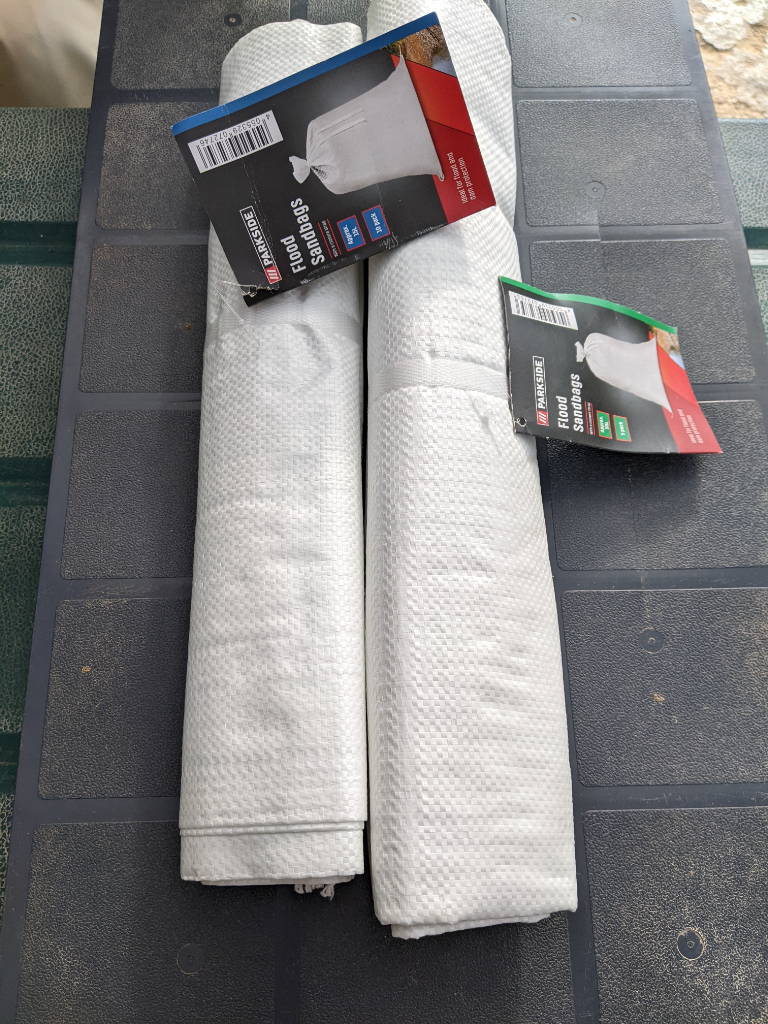 SANDBAGS-FLOOD BAGS, 2 DIFFERENT SIZES ALL NEW UNUSED.