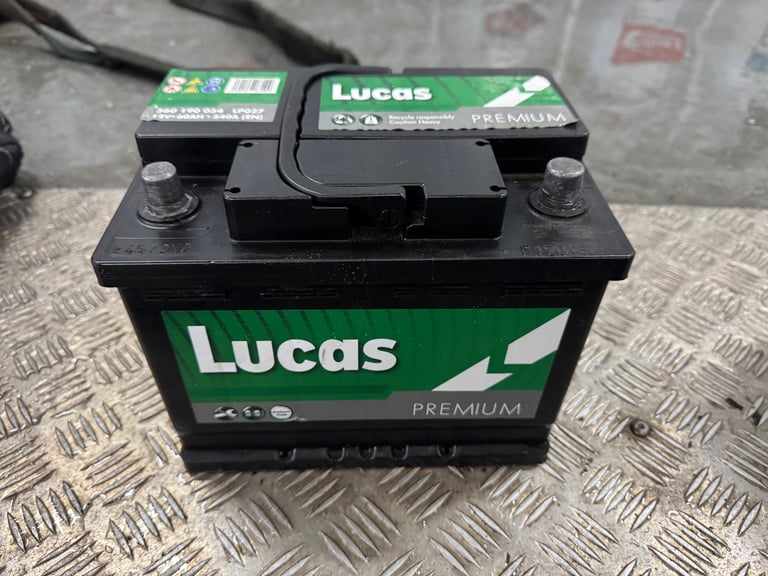 12 volt Lucas car battery used condition