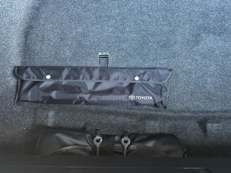 2019 TOYOTA ESTIMA HYBRID 12/2019 (69 PLATE) PURPLE 7 SEATER HALF LEATHER 