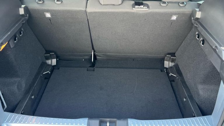 2022 Dacia Sandero Stepway 1.0 TCe Comfort Hatchback 5dr Petrol Manual Euro 6 (s/s) (90 ps) Manua...