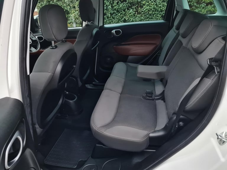 Fabulous Diesel 2014 Fiat 500L Lounge 1.6 Multijet Mpv around 60-63 mpg 2014, Manual, 1598 (cc)