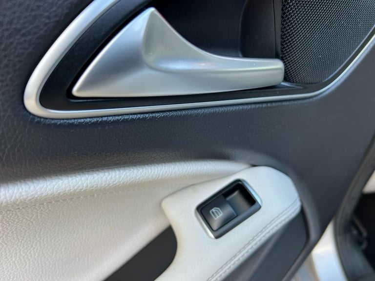 2017 Mercedes-Benz A-Class 2.1 A200d Sport (Premium Plus) Hatchback 5dr Diesel 7G-DCT Euro 6 (s/s...