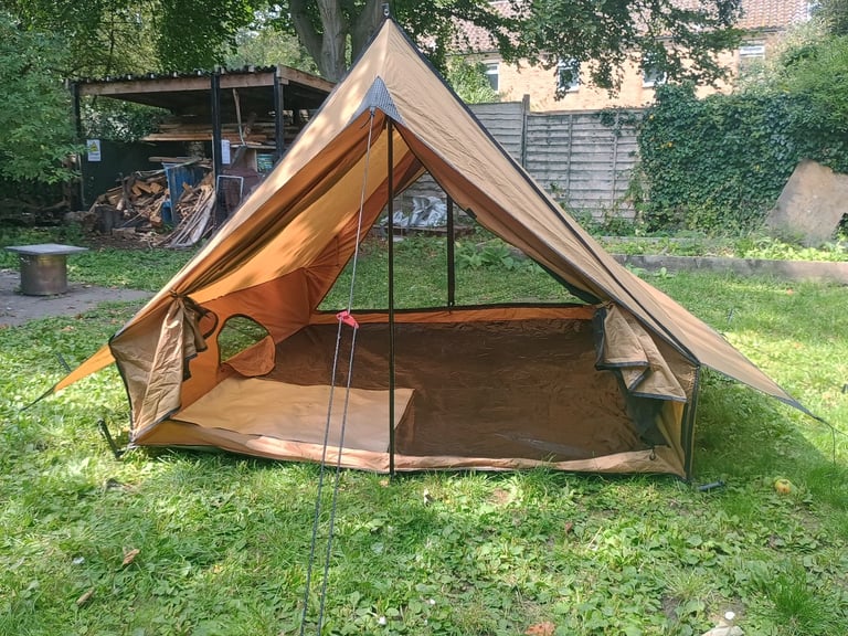 Pomoly Hot Tent aka Camping Fort