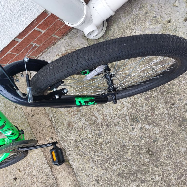 Kids bright green, X-Rated Exile mountain bike
