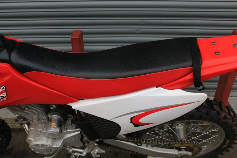 CCM C-XR230 2008 230cc off road/enduro