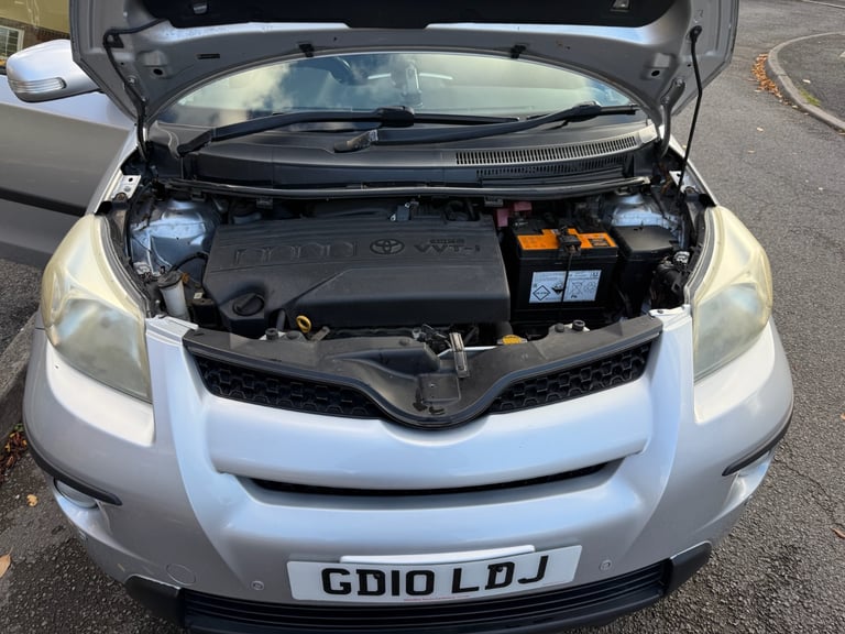 Toyota, URBAN CRUISER, Hatchback, 2010, Manual, 1329 (cc), 5 doors