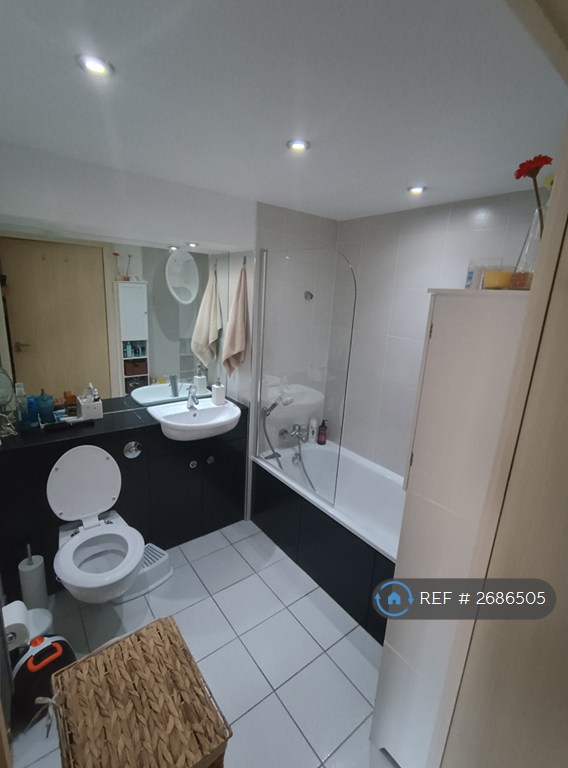 2 bedroom flat in Ryland Street, Birmingham, B16 (2 bed) (#2686505)