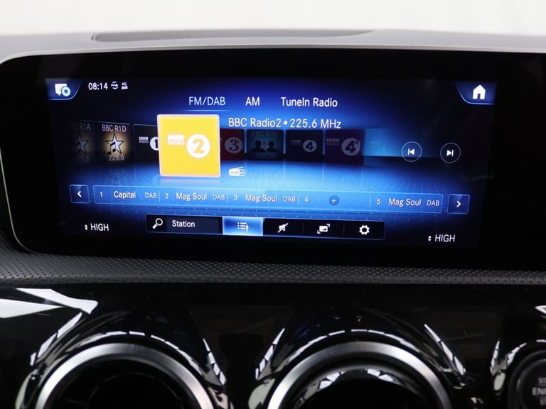 2020 Mercedes-Benz A-Class 1.3 A200 AMG Line (Executive) Hatchback 5dr Petrol 7G-DCT Euro 6 (s/s)...