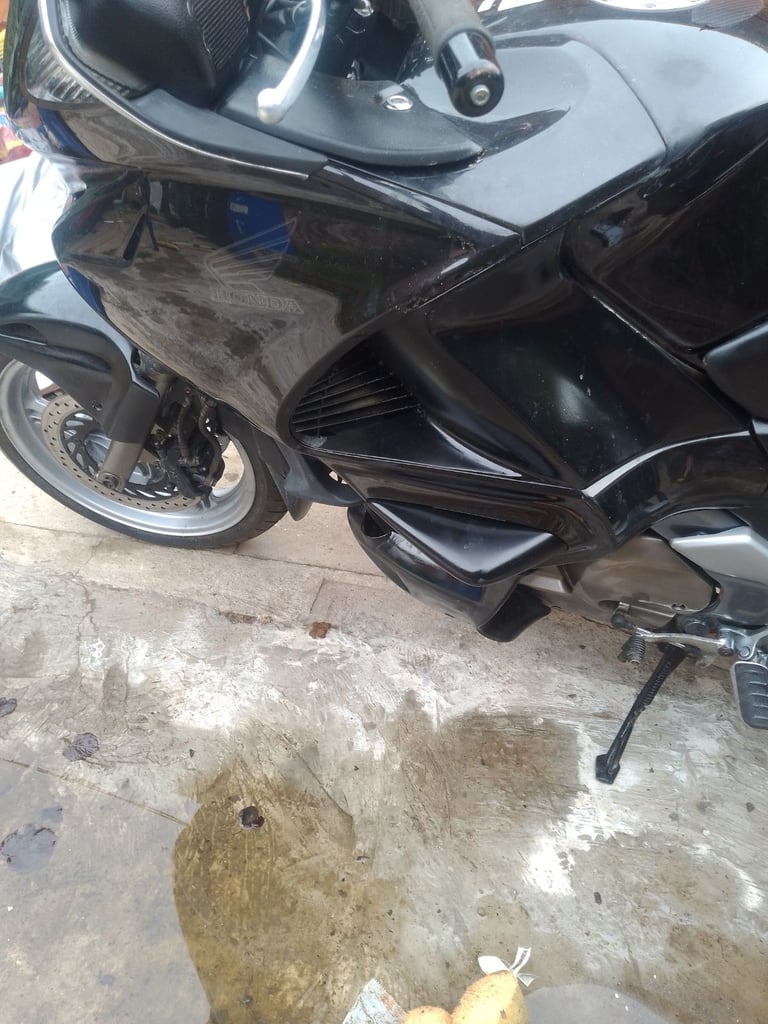 Honda, NT, 2006, 680 (cc)
