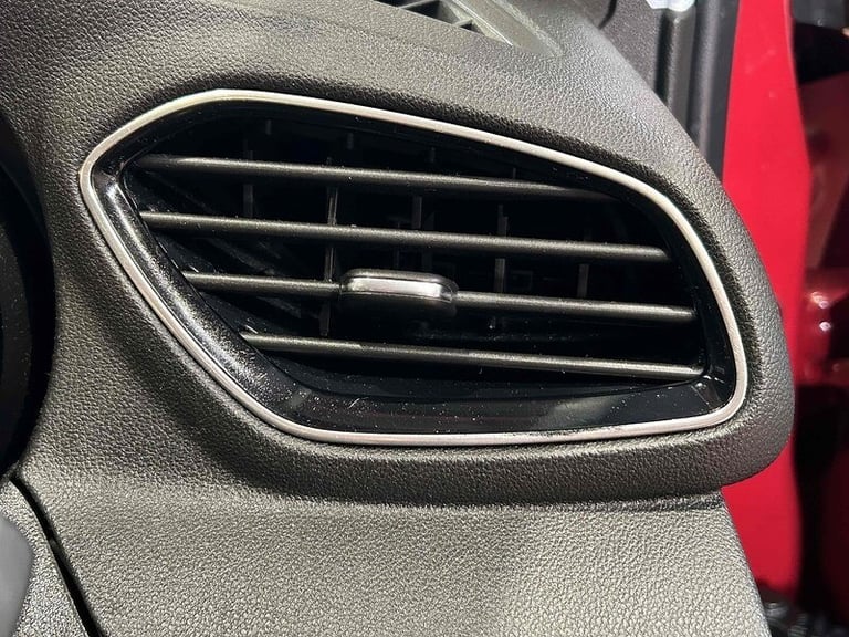 2019 Vauxhall Grandland X 1.2 Turbo Business Edition Nav SUV 5dr Petrol Manual Euro 6 (s/s) (130 ...