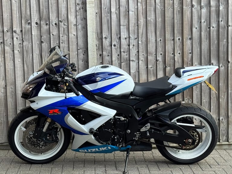 SUZUKI GSXR 600 K9 2011 (60) 25TH ANNIVERSARY EDITION + NUMBER 12/25 MADE TOTAL