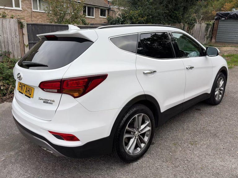 2017 Hyundai Santa Fe 2.2 CRDi Blue Drive Premium SE Auto 4WD Euro 6 (s/s) 5dr (7 Seat) ESTATE Di...