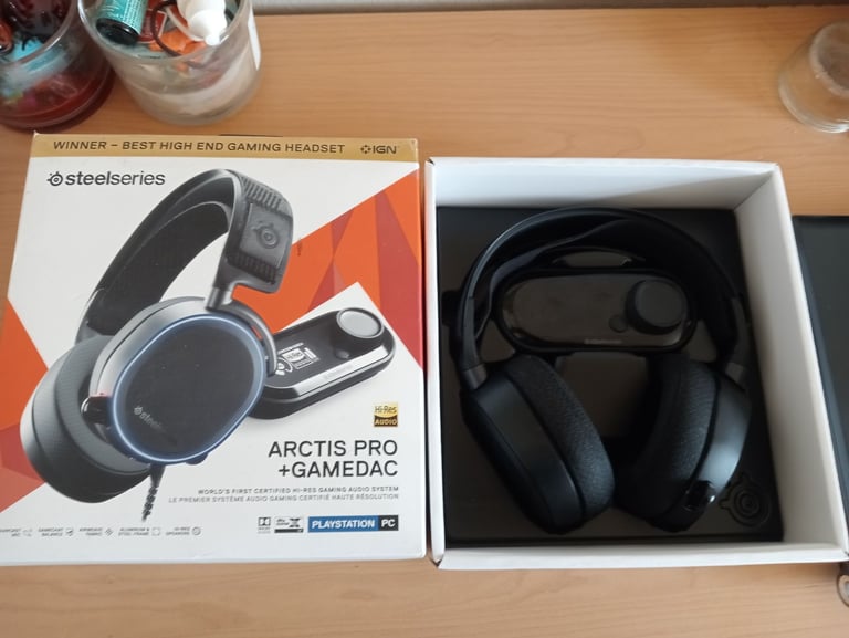 SteelSeries Arctis Pro + GameDAC Wired Gaming Headset - REDUCED -