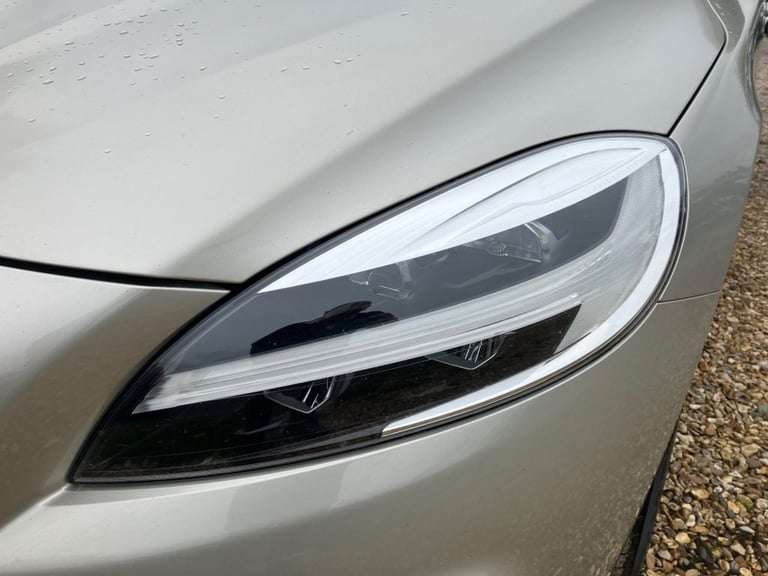 2017 Volvo V40 T3 [152] Cross Country Nav Plus 5dr HATCHBACK PETROL Manual