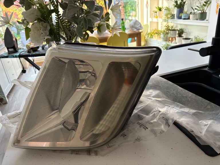 image for Ford Connect Transit R Headlamp 2012