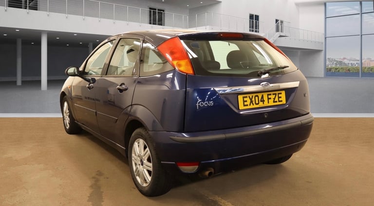 2004 Ford Focus 1.6 Ghia 5dr HATCHBACK Petrol Manual