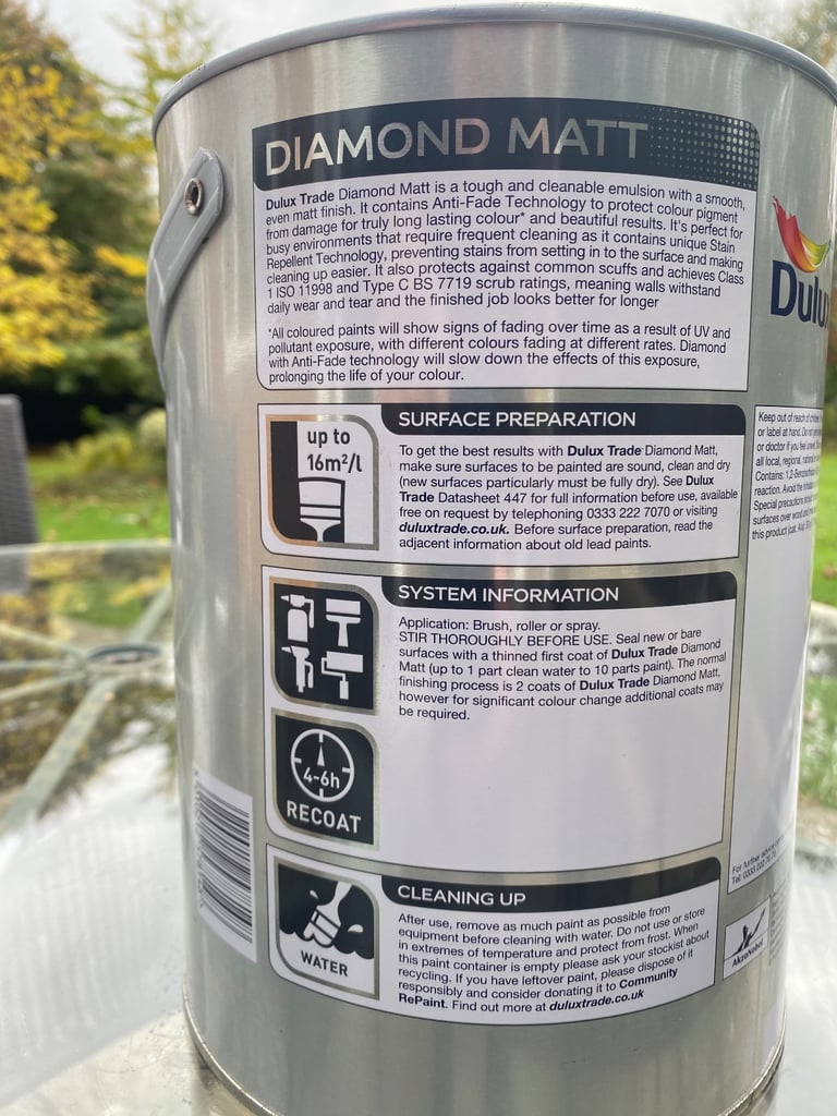 Dulux Trade Paint Diamond Matt Anti Fade Ultimate Durability Magnolia New 