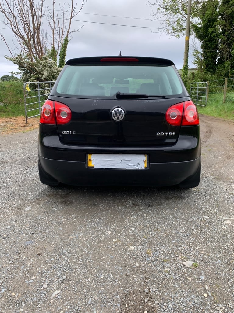 BREAKING VOLKSWAGEN GOLF MK5 TDI 