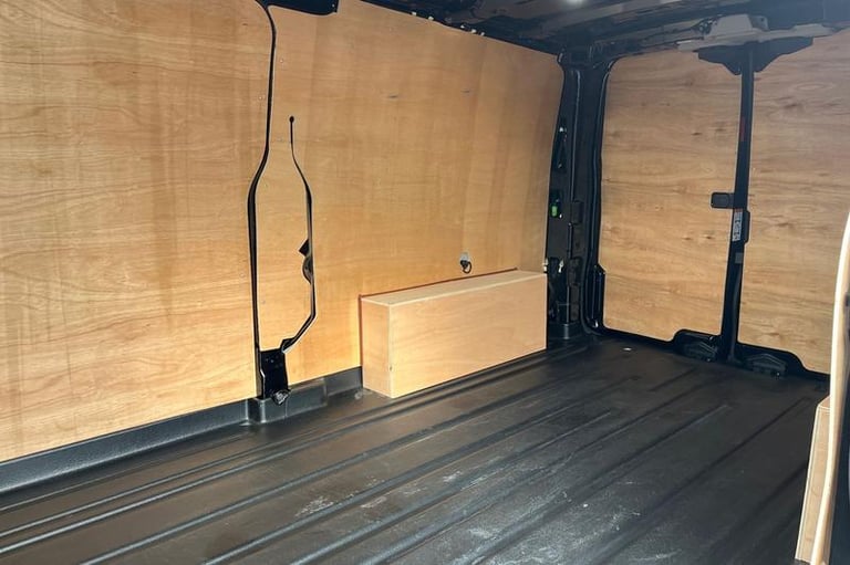 2024 Ford Transit Custom 300 Limited L2 LWB FWD 2.0 EcoBlue 136ps CRUISE CONTROL, PLY LINED, AIR ...