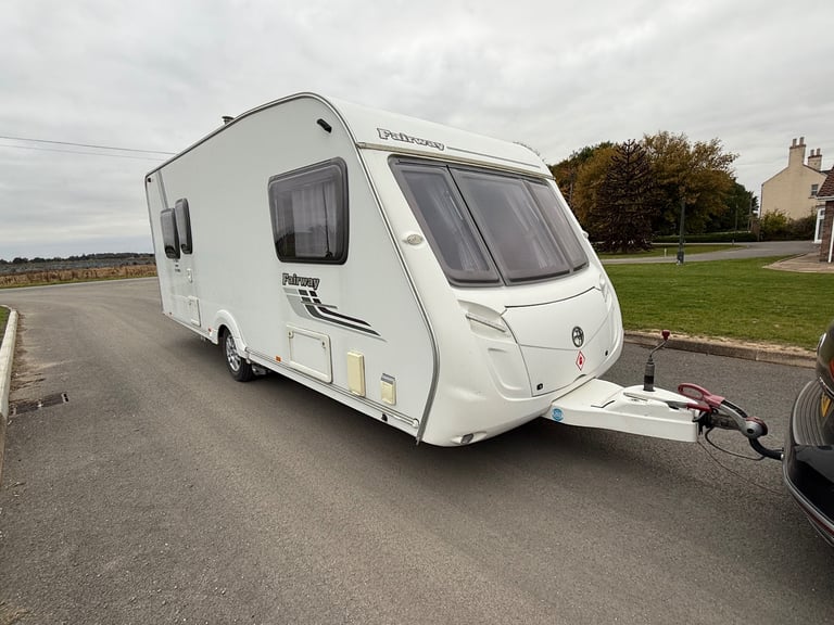 image for Swift Fairway 490 5 Berth Automatic Mover & Accessories 