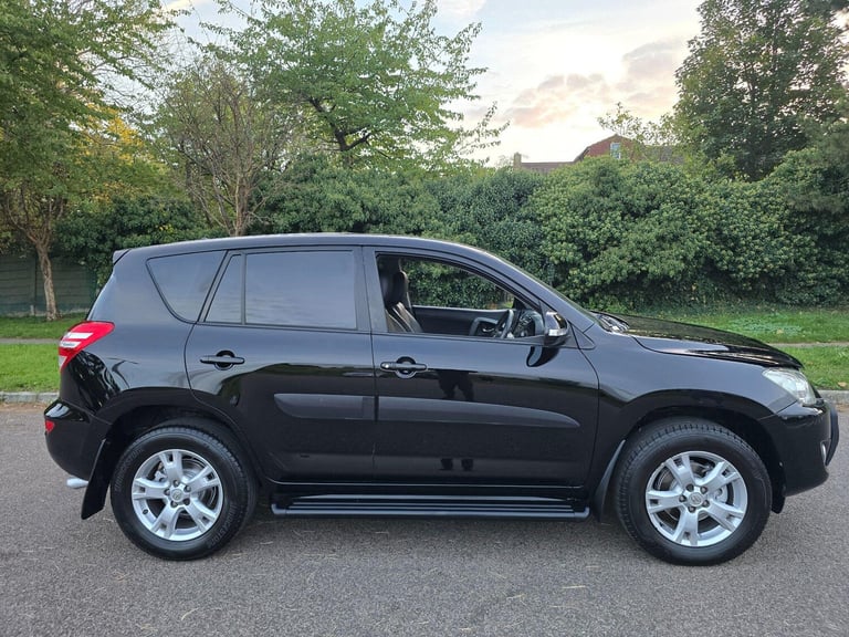 2010 Toyota RAV4 2.0 V-Matic XT-R SUV 5dr Petrol Multidrive S 4WD Euro 5 (158 ps) ESTATE Petrol A...