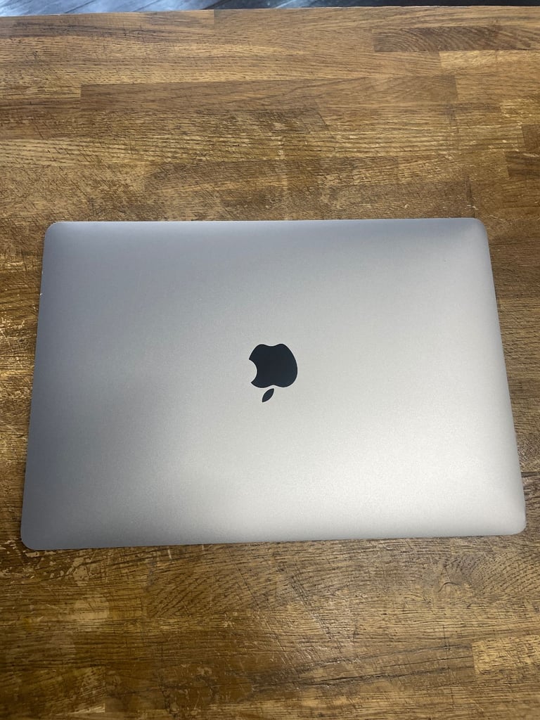 Apple MacBook Air Retina 13" 2020 1.1GHZ Quad-Core Intel core i5 8GB RAM 512GB SSD Ventura