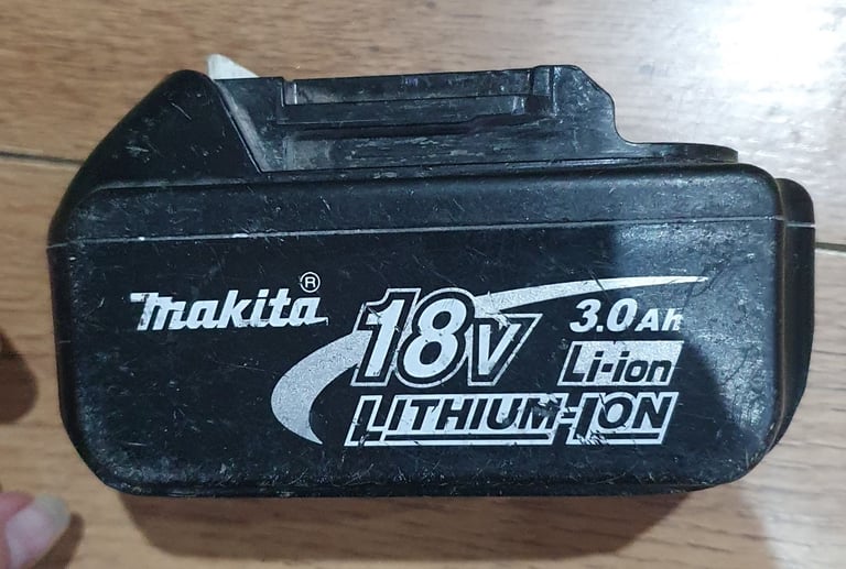 image for Makita Battery 18V Battery 3.0Ah LI-ION Lithium Ion BL1830 FAULTY