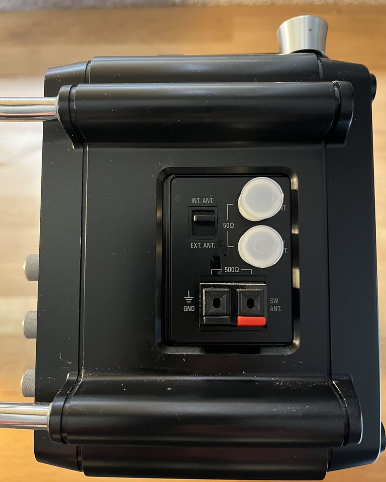 TECSUN S-2000 Communication Receiver with FM Stereo, MW, LW, SW SSB and Air Band.  As New.