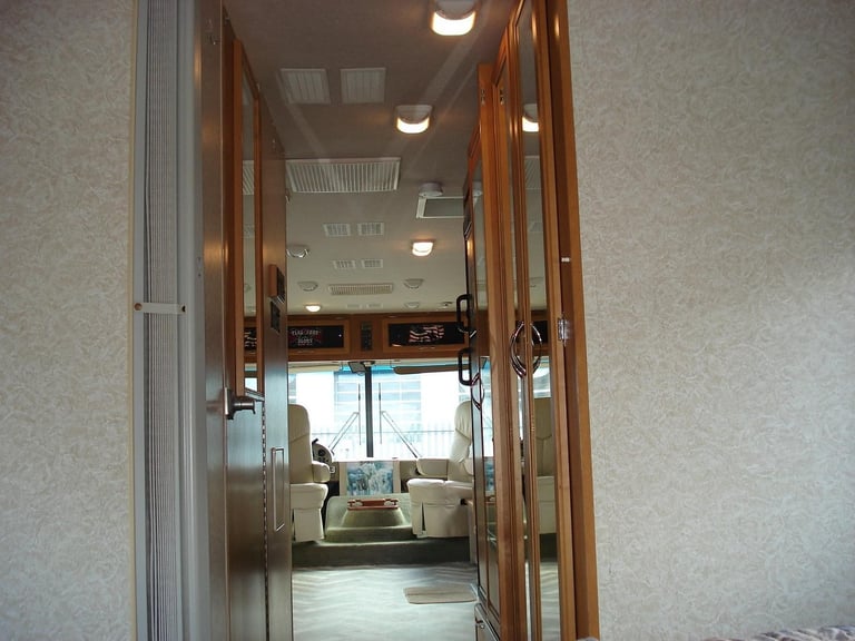 Fleetwood Fiesta 32S american motorhome rv PETROL AUTOMATIC 2007/53
