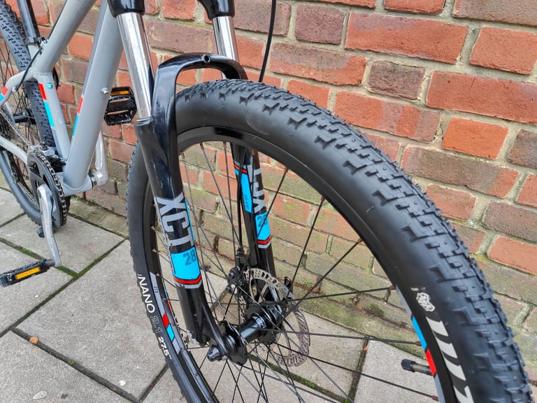 SERVICED (6107) 27.5" SARACEN TUFFTRAX 24-speed Aluminium Mountain BIKE Disc Brakes BICYCLE Size S/M