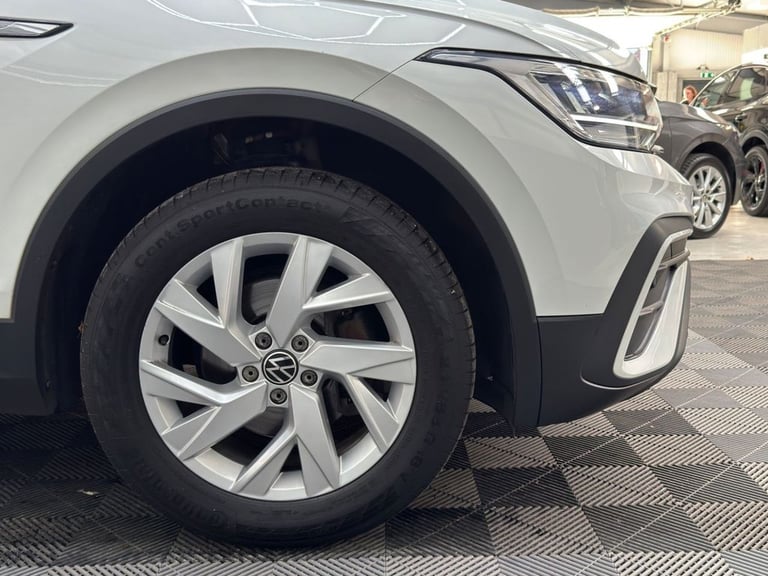 2022 Volkswagen Tiguan Allspace 1.5 TSI Life SUV 5dr Petrol DSG Euro 6 (s/s) (150 ps) ESTATE Petr...