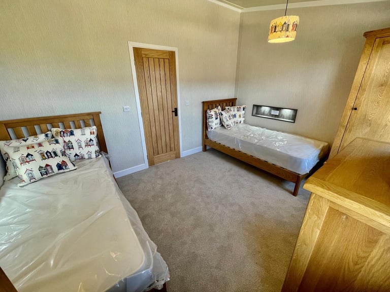 Seaview Luxury Lodge South Coast CALL TOM 0️⃣7️⃣9️⃣7️⃣9️⃣1️⃣2️⃣7️⃣8️⃣5️⃣5️⃣ 