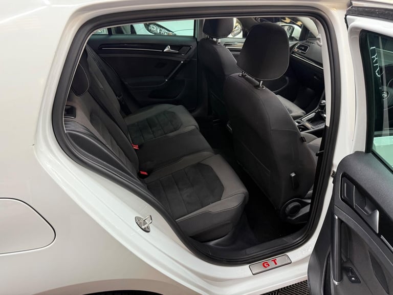 VOLKSWAGEN GOLF 1.6 TDI BlueMotion Tech GT Edition 2016